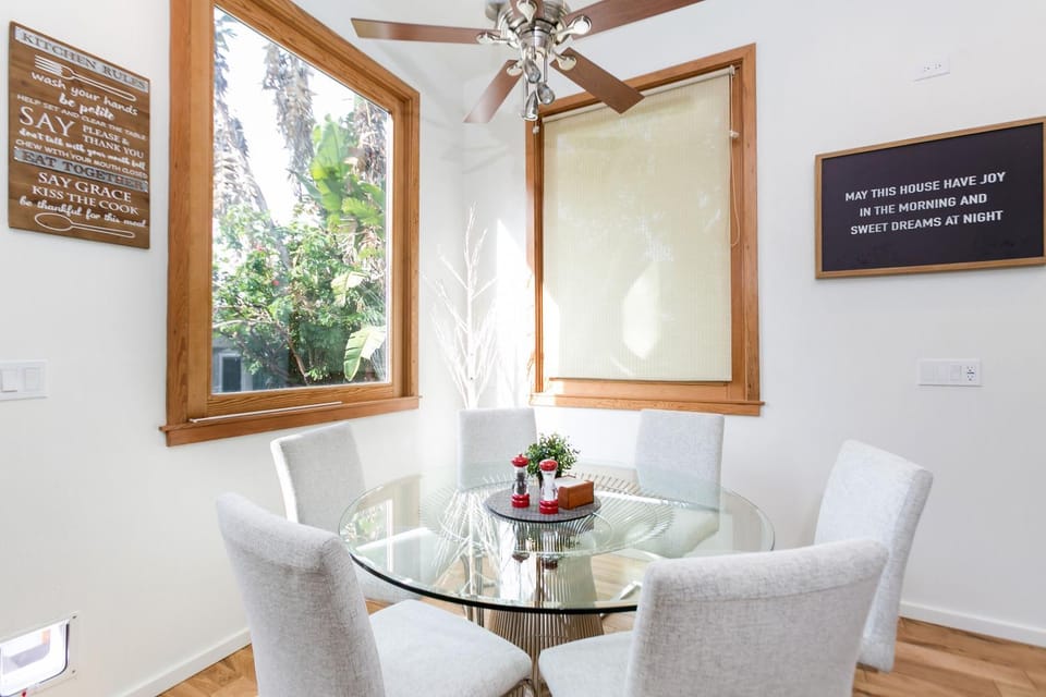 Dining area, Garden view