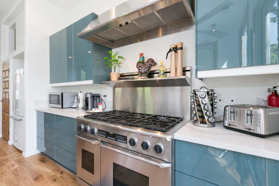 Coffee/tea facilities, Kitchen or kitchenette