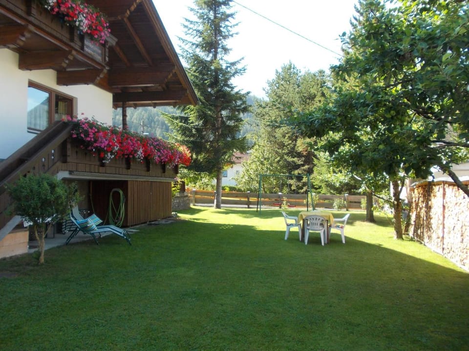 Property building, Garden, Garden view