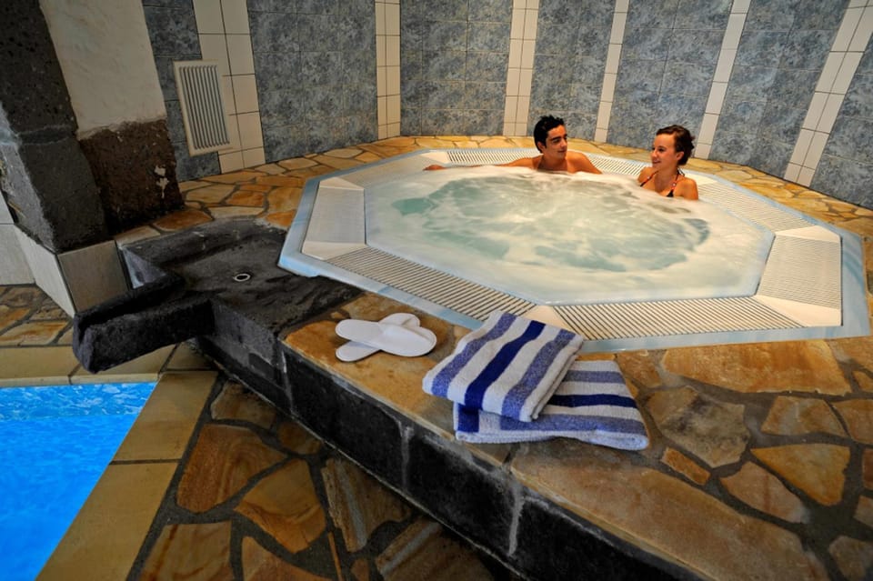 Hot Tub, Spa and wellness centre/facilities, Swimming pool, Swimming pool