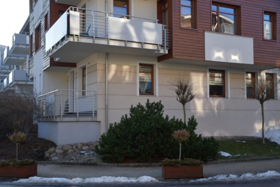Property building, Facade/entrance