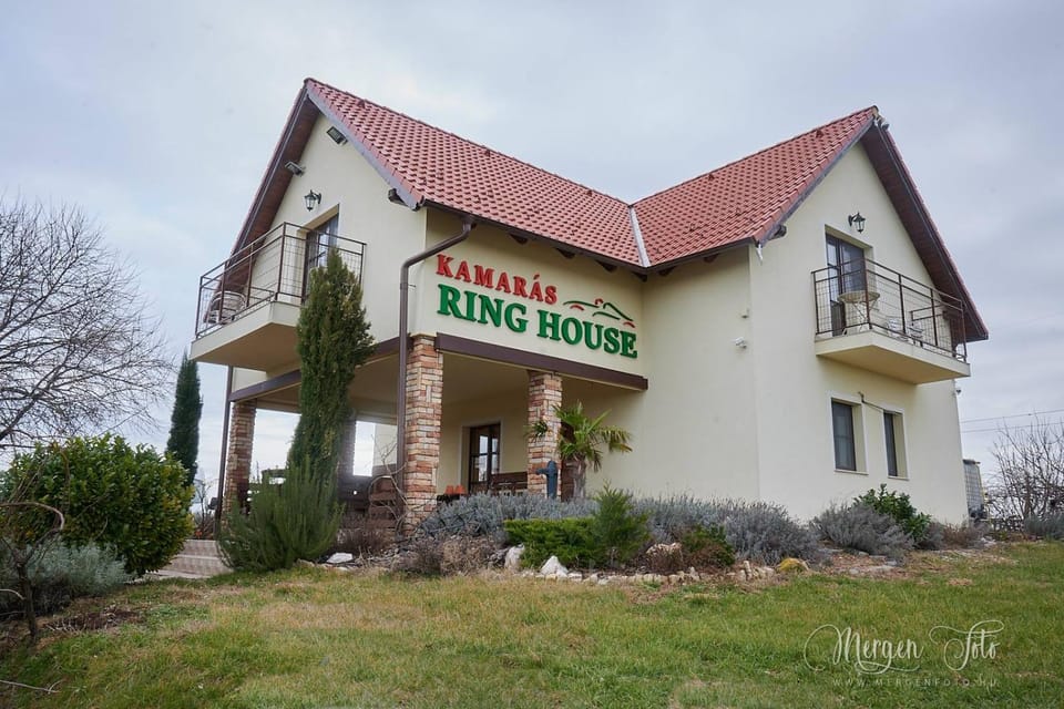 Kamarás Ring House Bed and Breakfast in Budapest