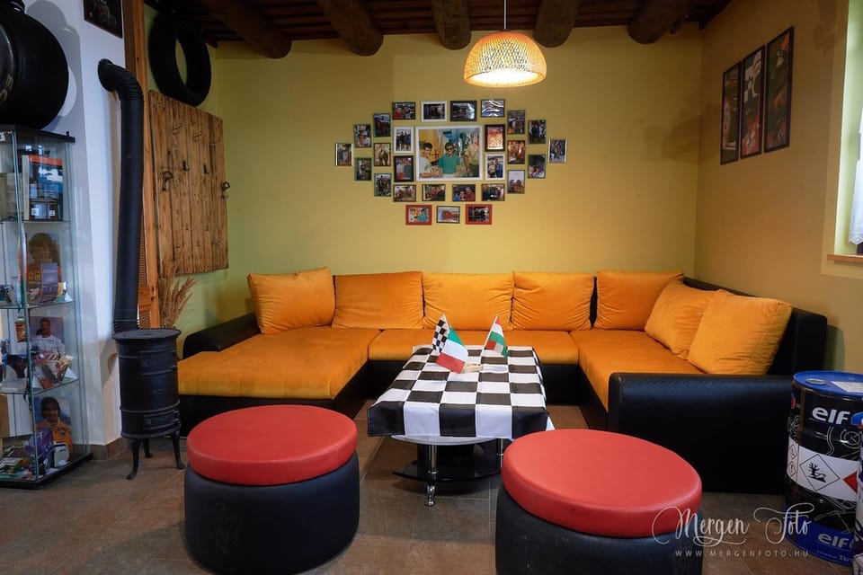 Kamarás Ring House Bed and Breakfast in Budapest
