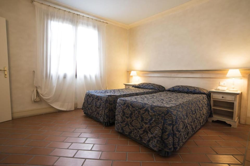 Park Hotel Santa Maria a Monte Hotel in Tuscany