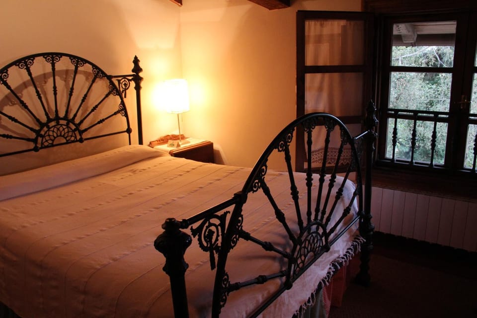 Bed, Decorative detail