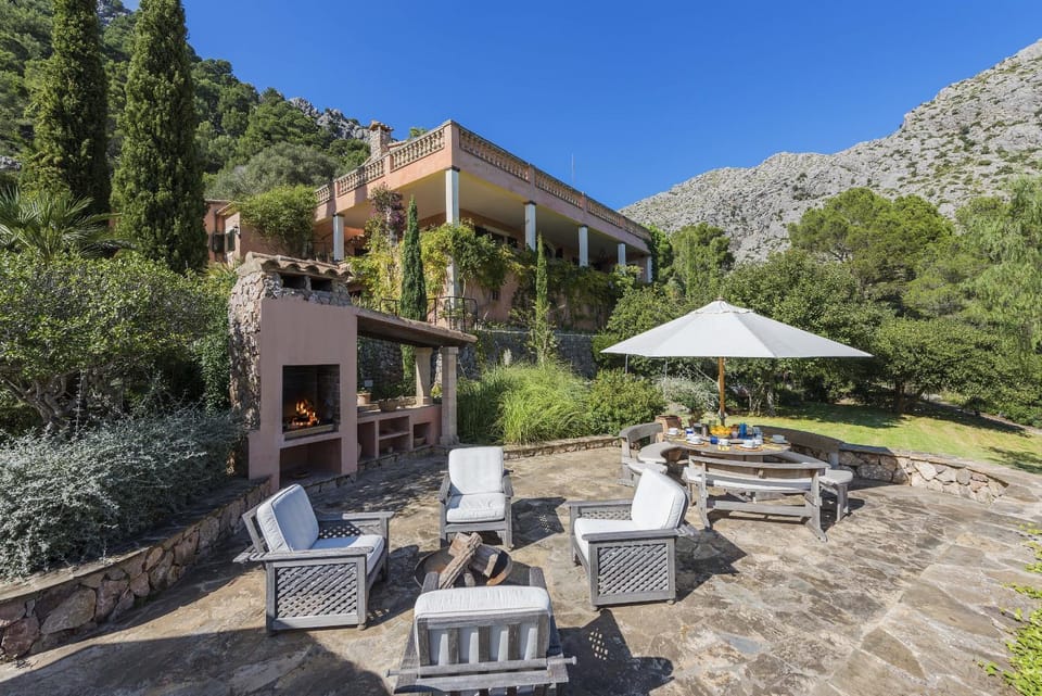 Off site, Balcony/Terrace