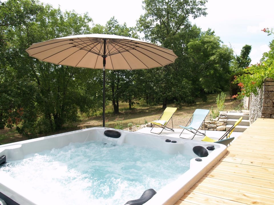 Hot Tub, Spa and wellness centre/facilities