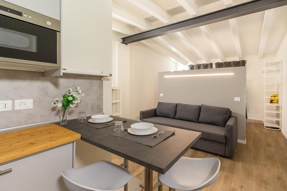 Alessia's Building- Affori FN Apartment in Milan