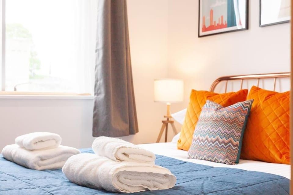 Oxfordshire Living - The Tolkien Apartment - Oxford Apartment in Oxford