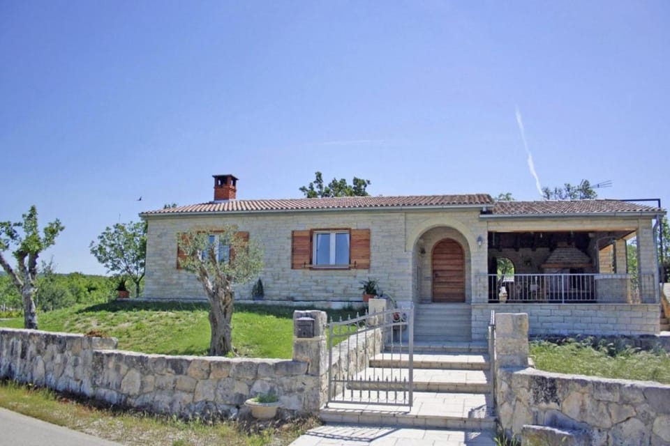 Maslina in Popovići (Haus für 5-7 Personen) Villa in Zadar County