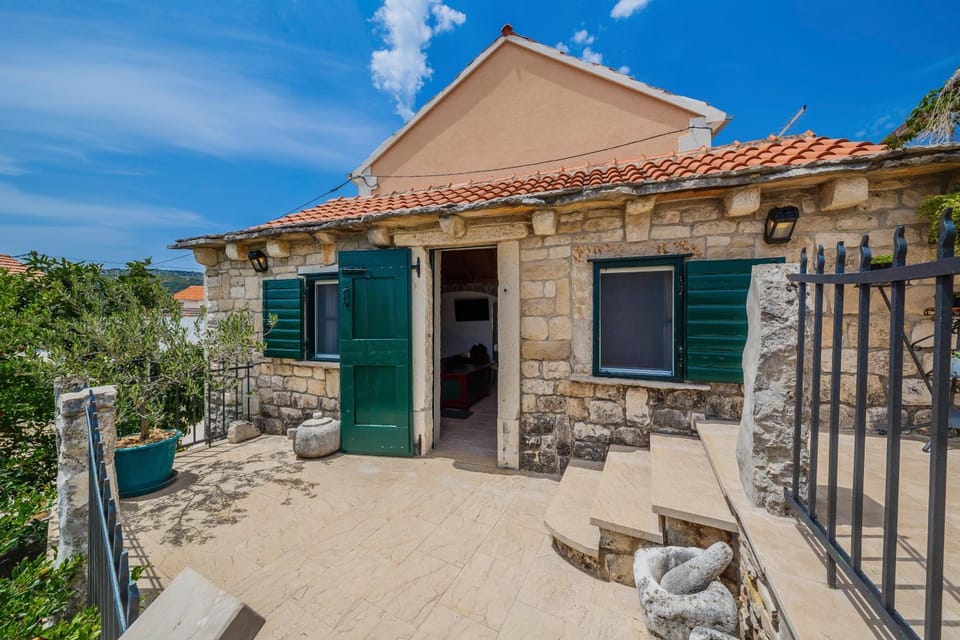 Ganče in Gustirna (Haus für 6 Personen) House in Šibenik-Knin County, Croatia