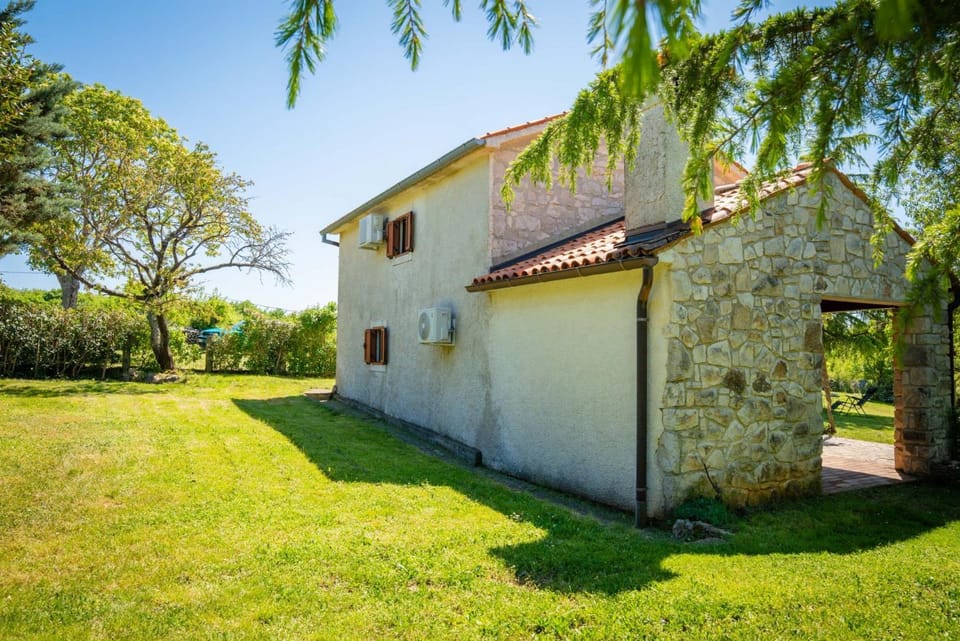 Marija-Lorena in Gora Glušići - Haus für 4 Personen House in Istria County
