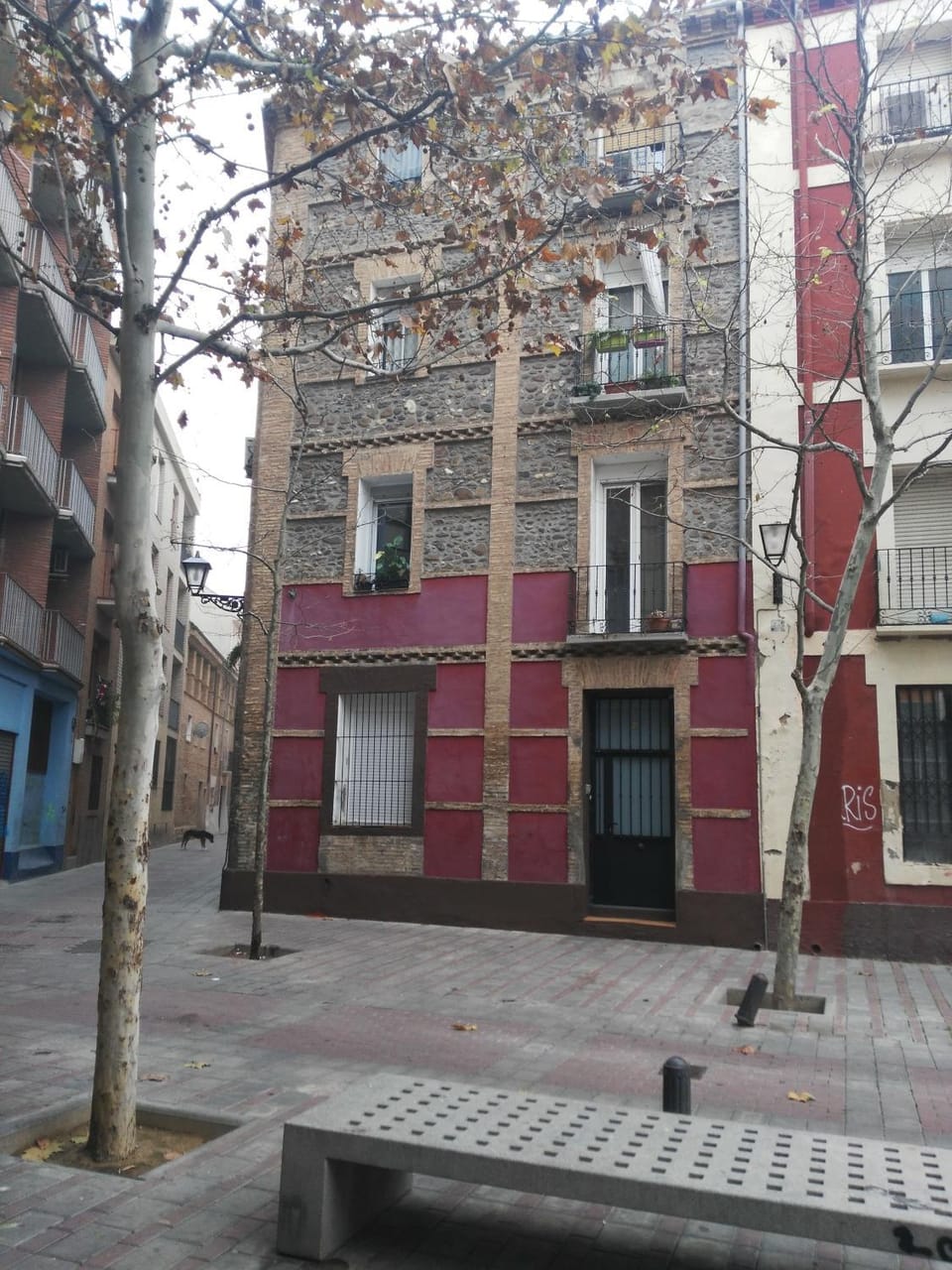 Property building, Location