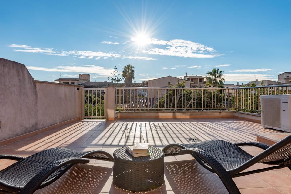 Property building, Balcony/Terrace