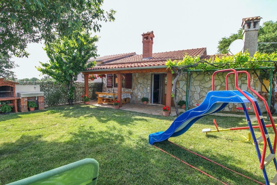 Dea in Kmeti (Haus für 6 Personen) House in Istria County