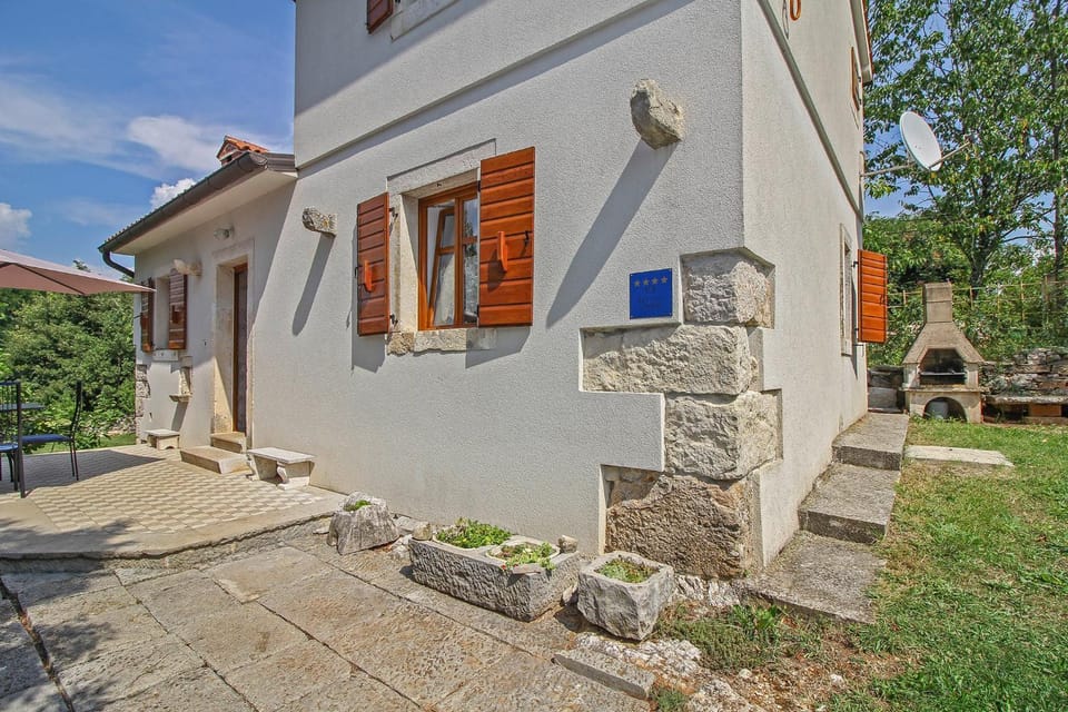 Jakov in Županići (Haus für 2-4 Personen) House in Istria County