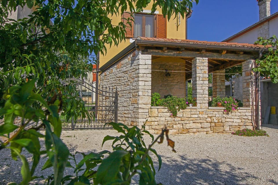 Alena in Debeljuhi (Haus für 4 Personen) House in Istria County