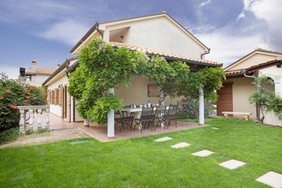 Villa Aurata in Ližnjan (Haus für 8-9 Personen) Villa in Medulin
