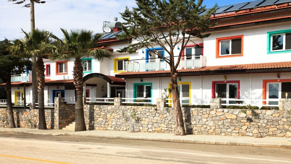 Property building, Facade/entrance