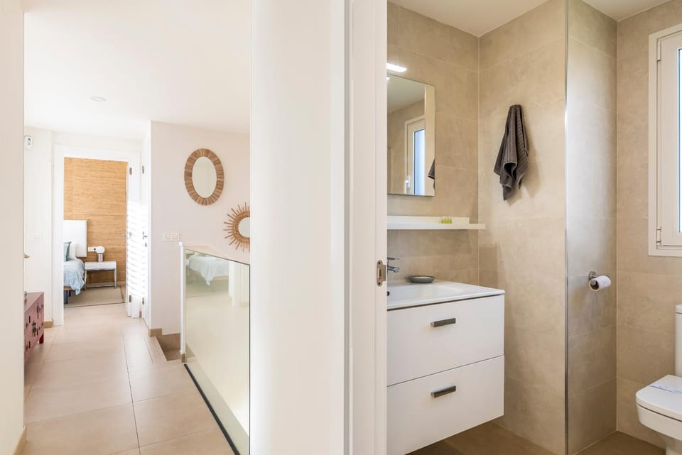 Shower, Bathroom