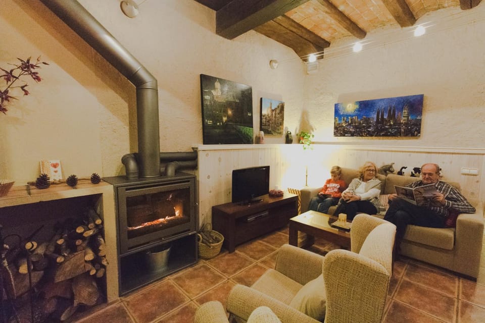 Communal lounge/ TV room