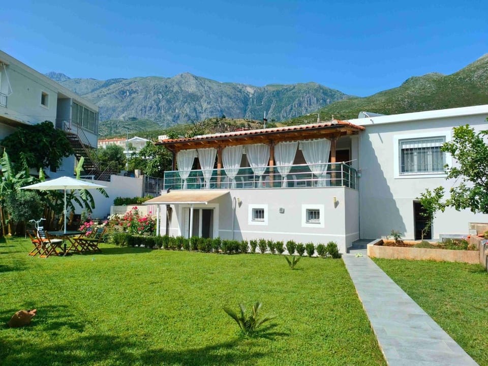 Property building, Garden