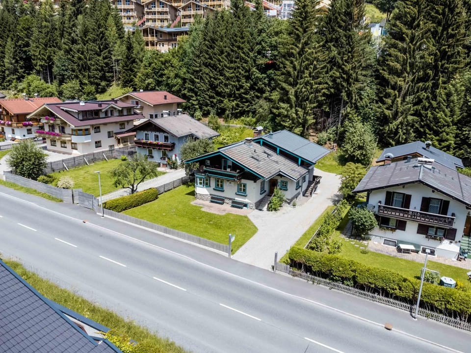 Property building, Neighbourhood, Street view