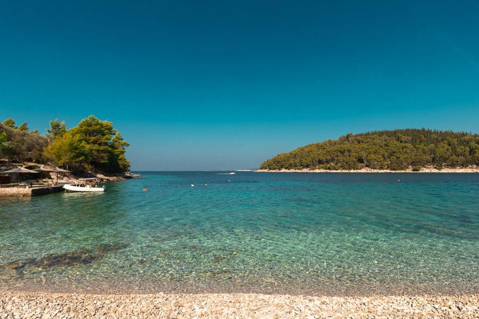 Nearby landmark, Day, Natural landscape, Beach, Sea view