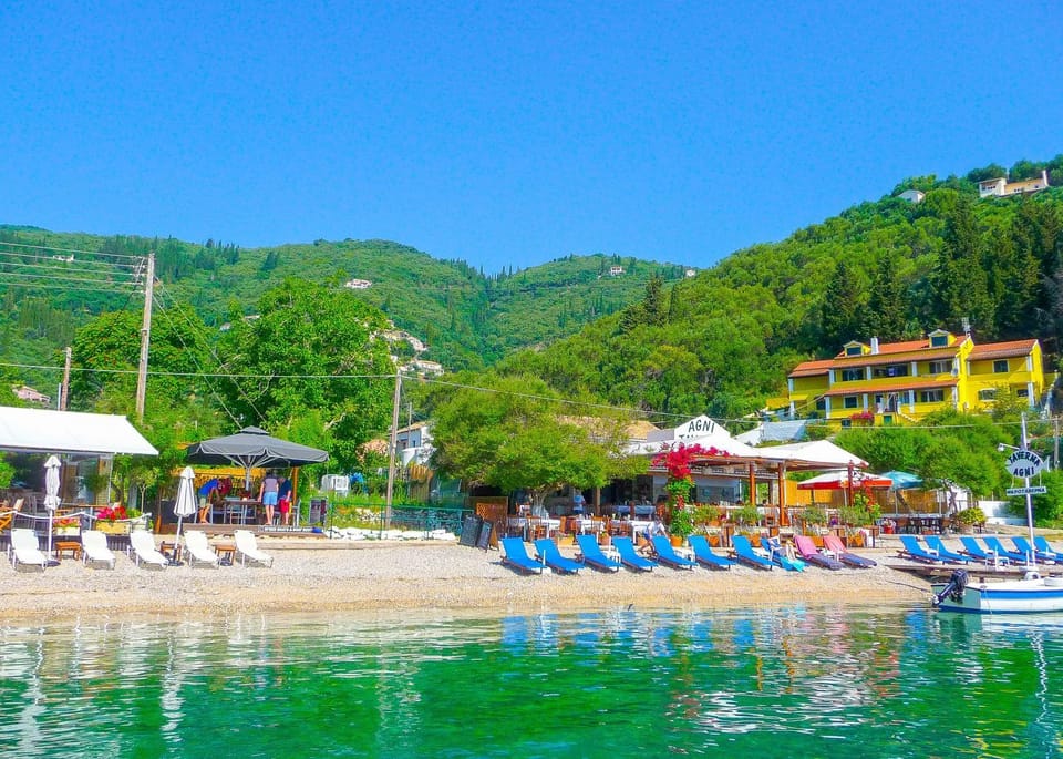 Restaurant/places to eat, Day, Beach, Mountain view, Sea view, sunbed