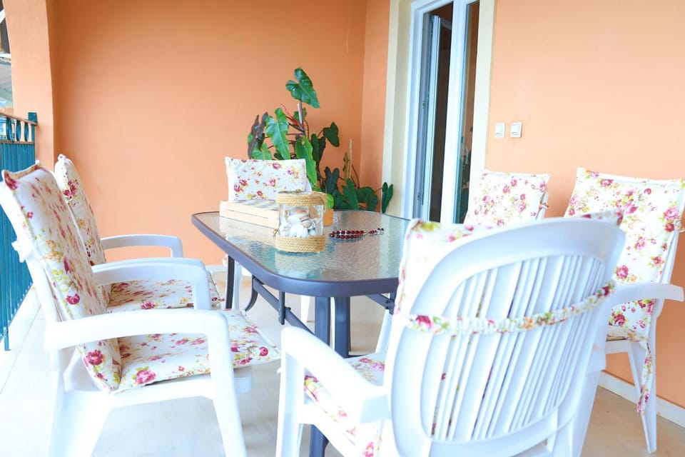 Balcony/Terrace, Seating area, Dining area