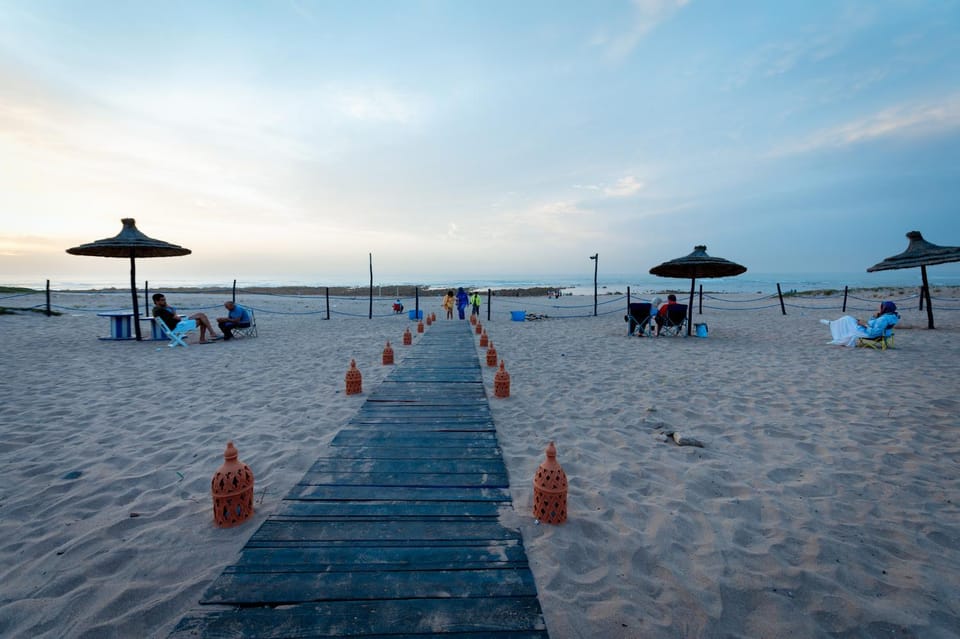 Nearby landmark, Day, People, Natural landscape, Beach, Sea view, Sunrise, Sunset, group of guests, sunbed