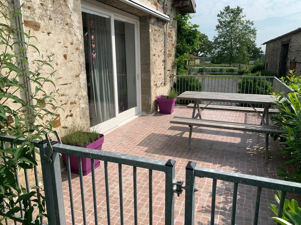 GÎTE Les Buis House in Nouvelle-Aquitaine