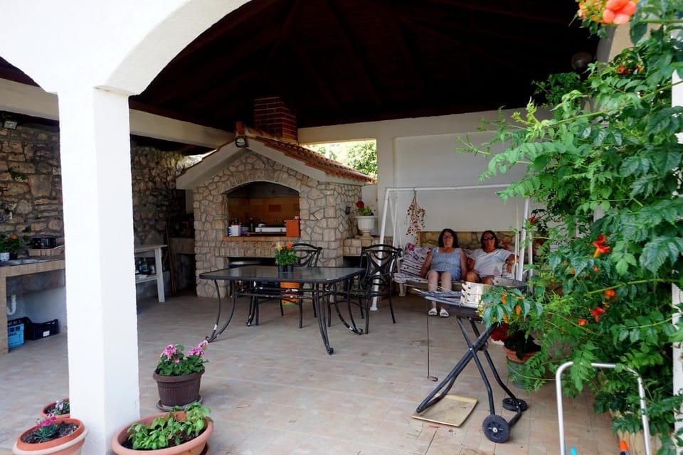 Apartments Sanja Bed and Breakfast in Tisno