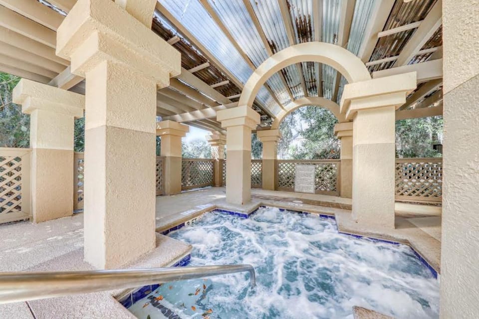 Colonnade Club 204 House in Hilton Head Island