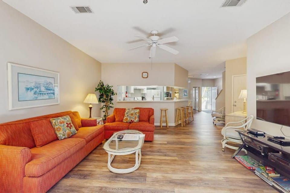 Ocean Breeze 96 House in South Forest Beach