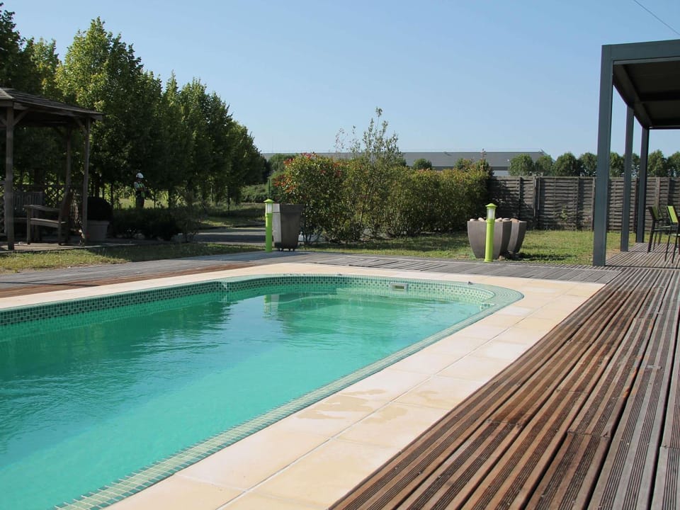 Pool view, Swimming pool