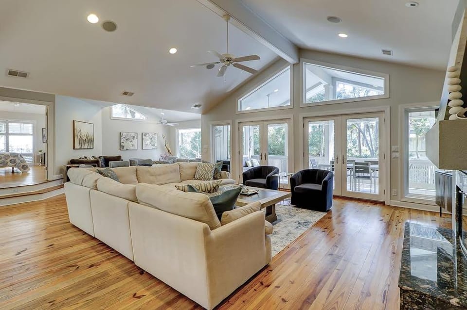 Royal Estate Plus Guest House House in Hilton Head Island