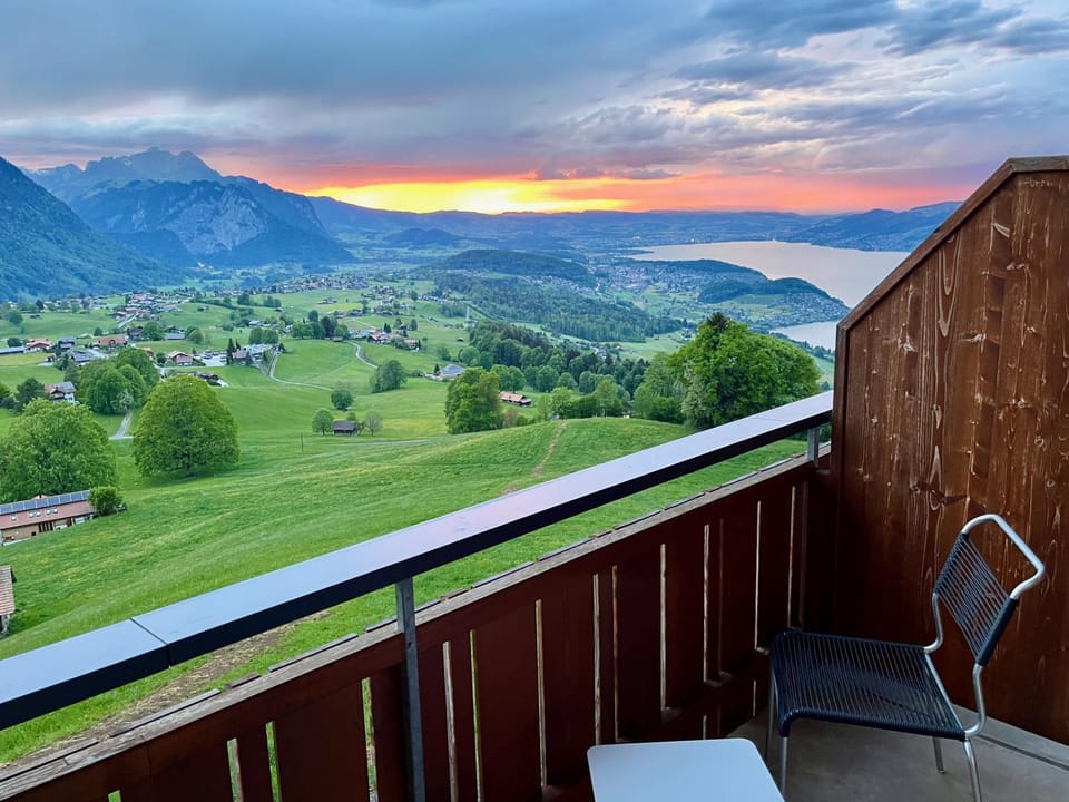 View (from property/room), Balcony/Terrace, Lake view