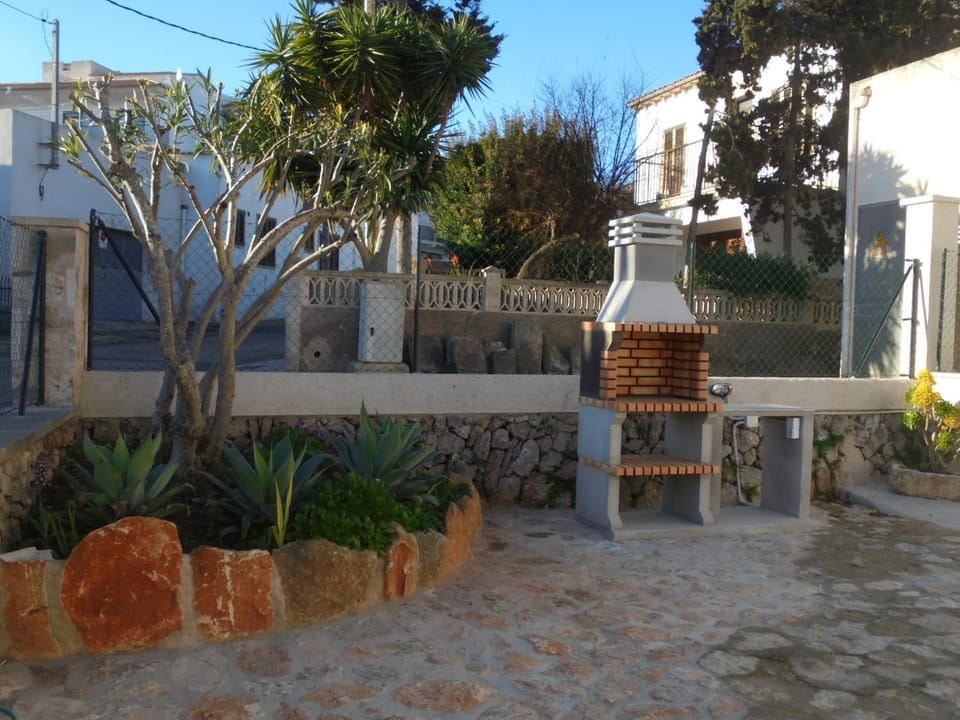 Property building, BBQ facilities