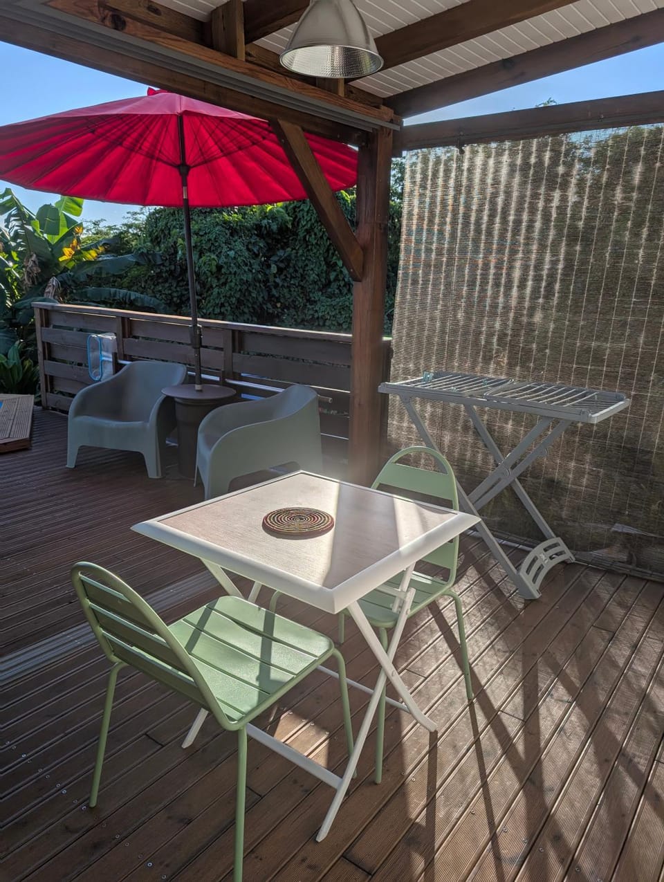 Patio, Day, Balcony/Terrace, Dining area