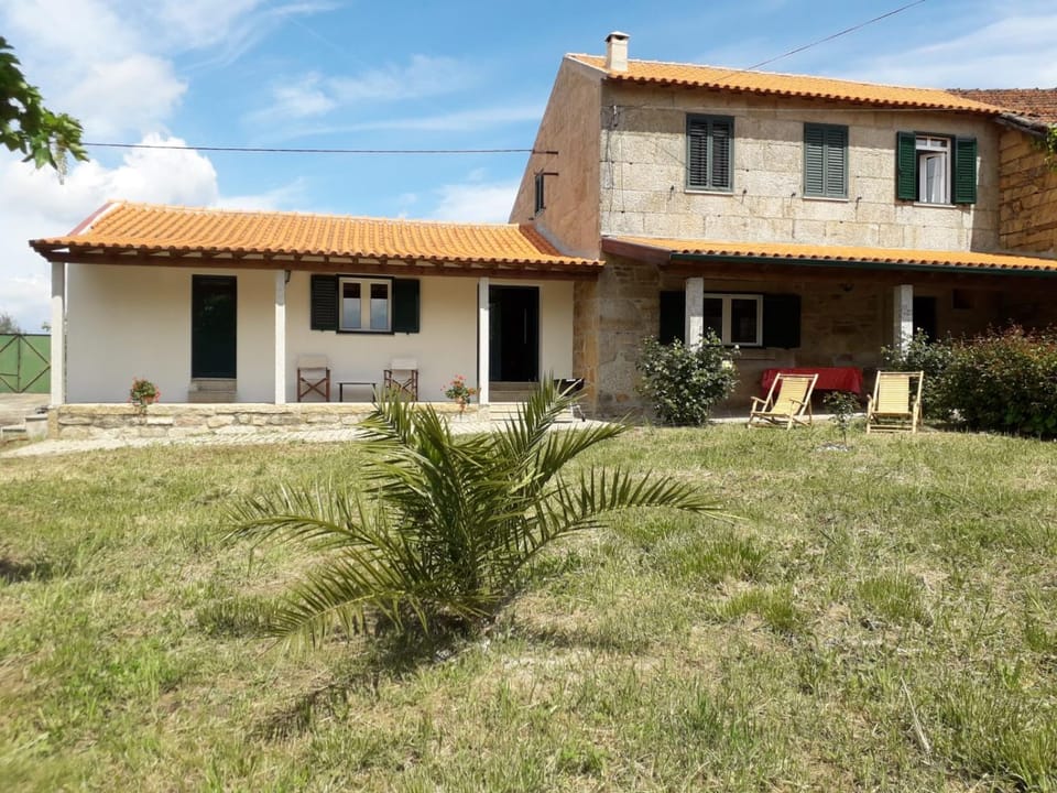 Property building, Day, Garden, Garden view