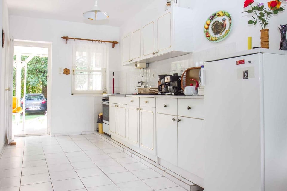 Coffee/tea facilities, Kitchen or kitchenette