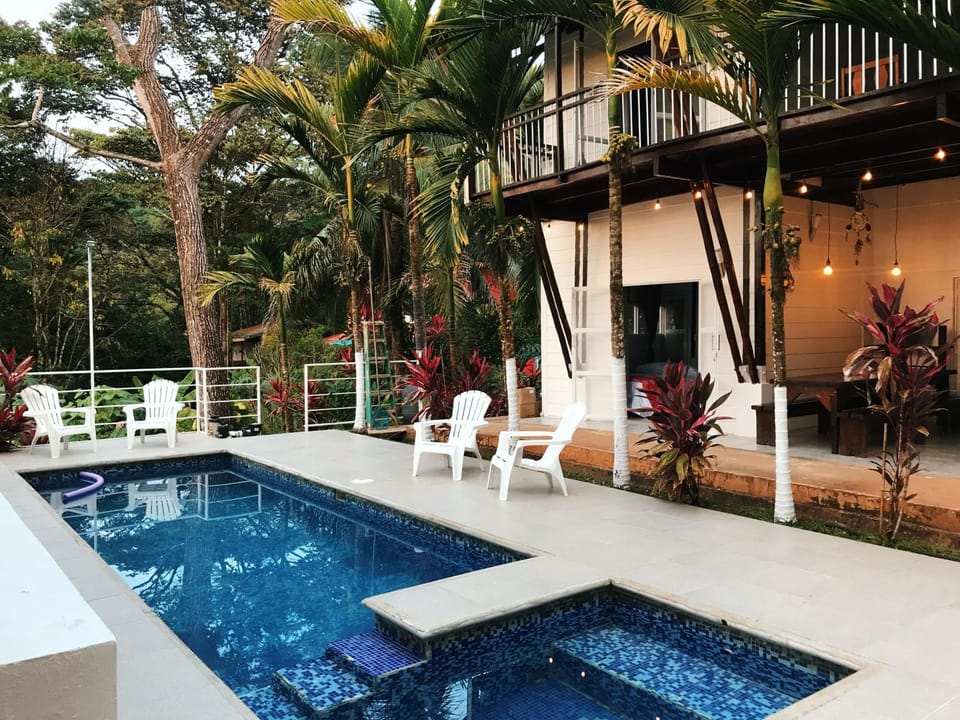 Ballena Dorada Lodge Hotel in Bahía Ballena