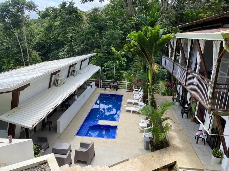 Ballena Dorada Lodge Hotel in Bahía Ballena