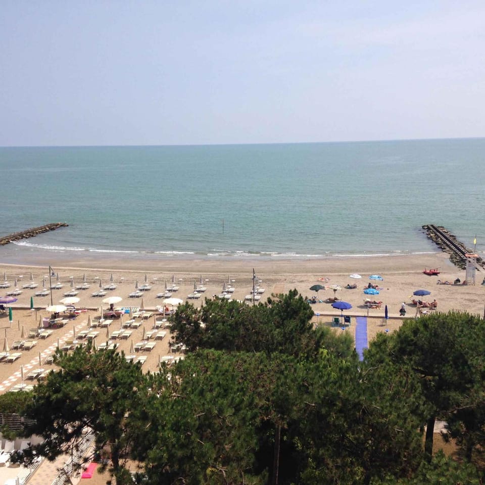 Nearby landmark, Summer, Beach