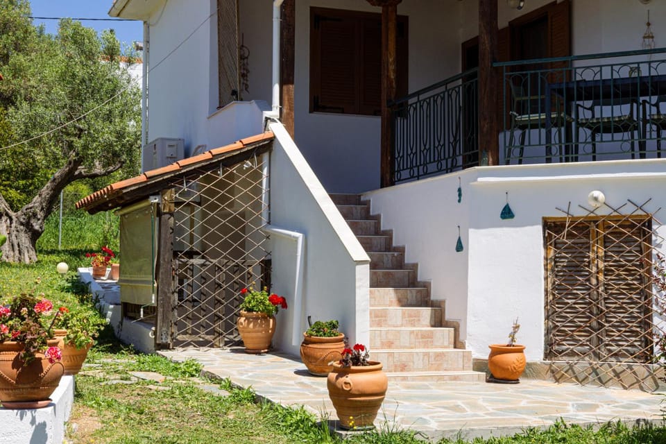 Family House by the Sea House in Halkidiki