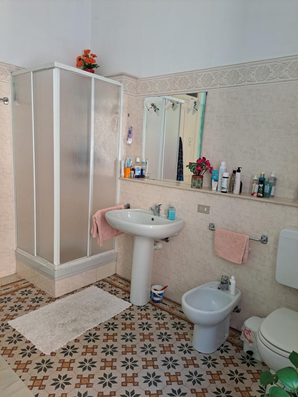 Camera Privata Vicino al Teatro Ariston Vacation rental in Sanremo