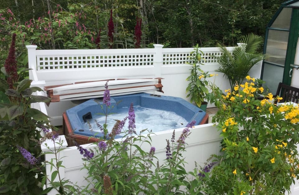 Hot Tub