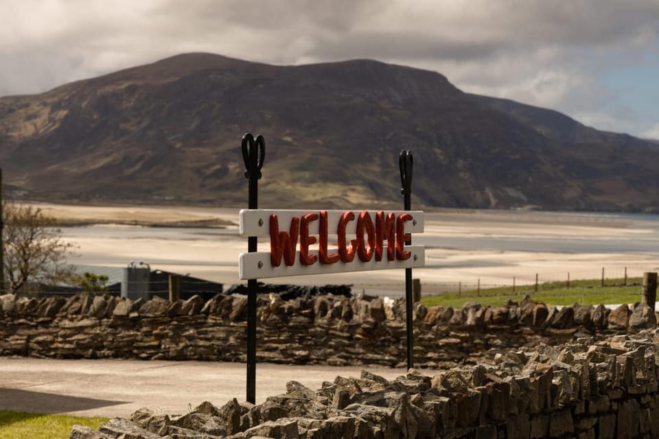 View (from property/room), Mountain view, Sea view
