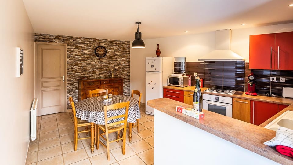 Les prairies du Mont - Le gite de La Chapelle House in Brittany